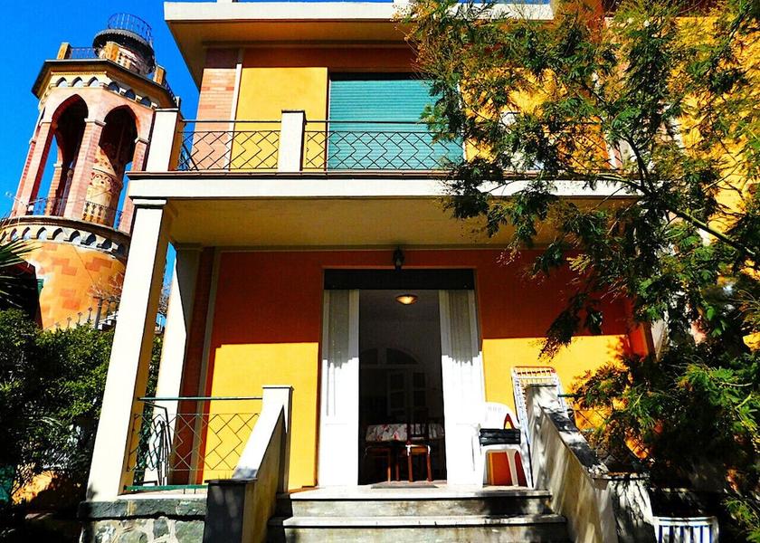 Liguria Levanto Entrance