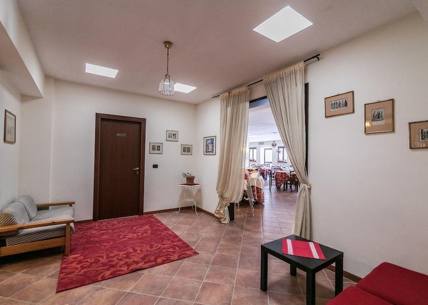 Abruzzo Pescasseroli Interior Entrance