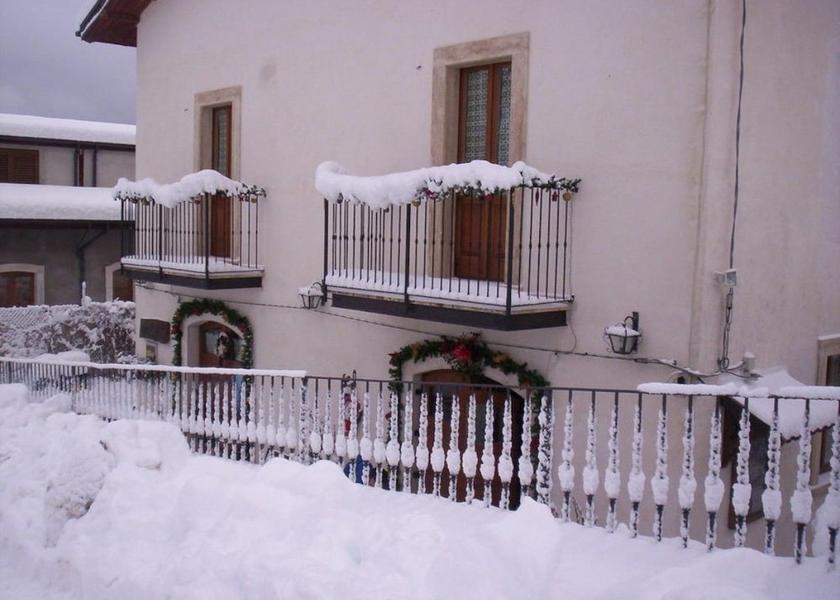 Abruzzo Pescasseroli Exterior Detail