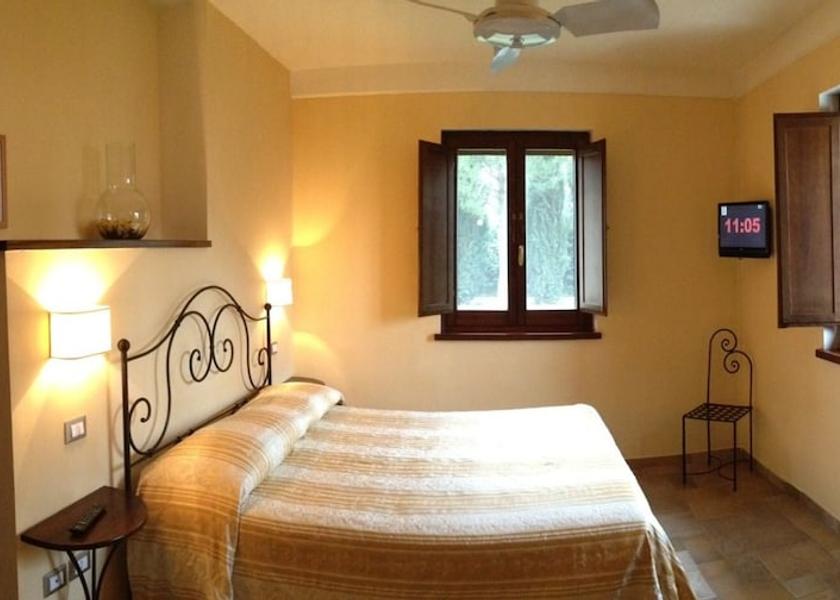 Umbria Montefalco Room