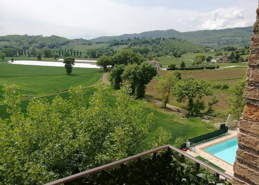 Umbria Monte Castello di Vibio Property Grounds