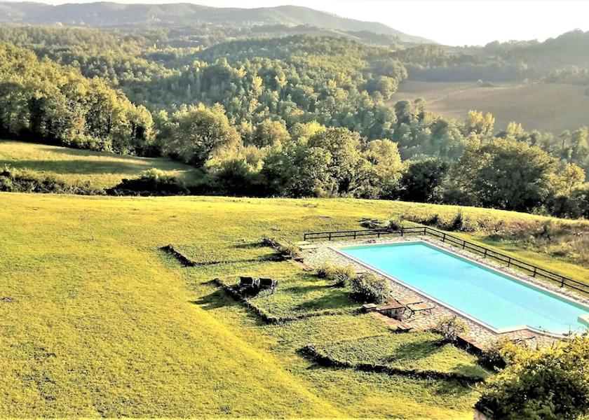 Umbria Monte Castello di Vibio Pool