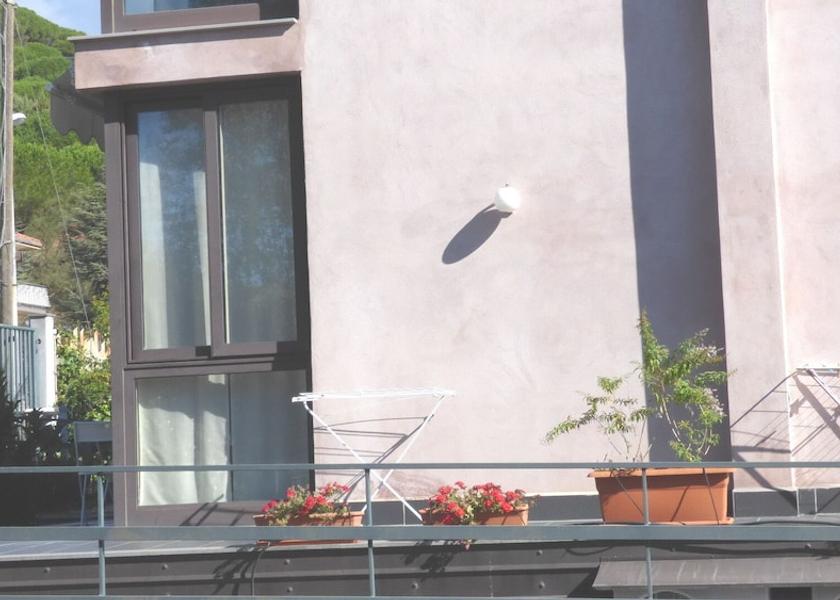Sicily Nicolosi Exterior Detail