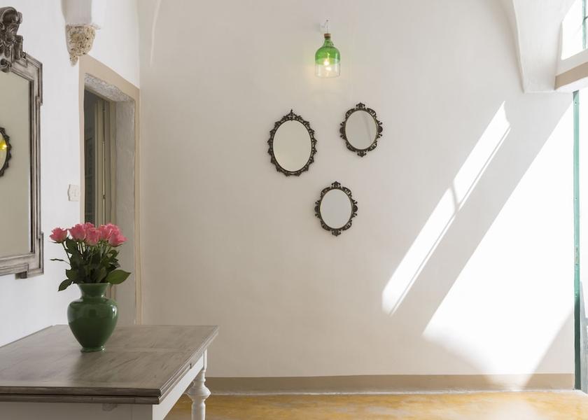 Puglia Taviano Interior Entrance