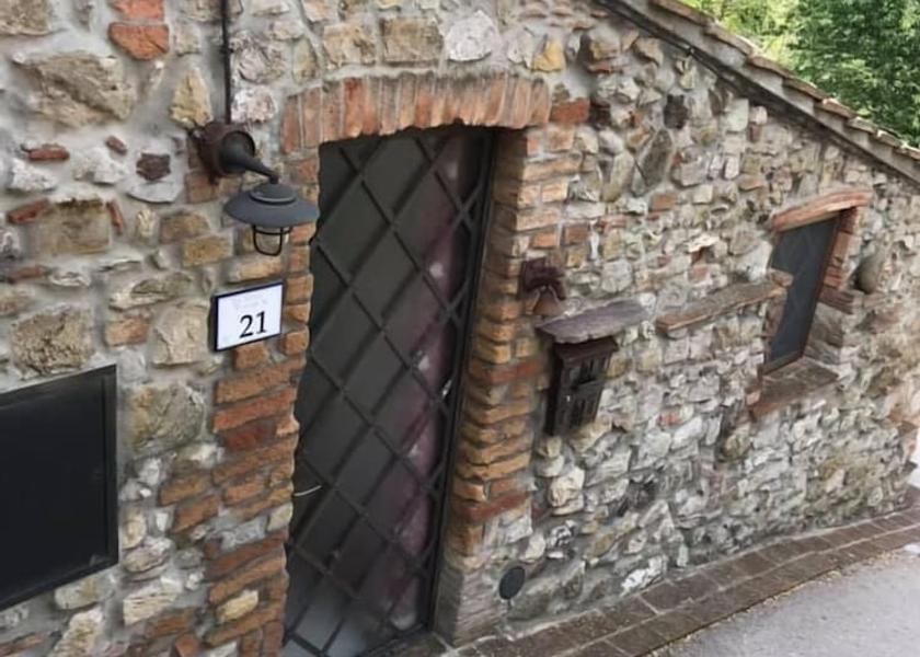 Tuscany Monteverdi Marittimo Exterior Detail