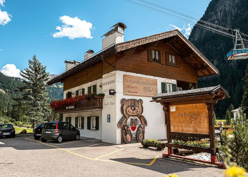Trentino-Alto Adige Campitello di Fassa Facade