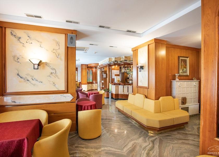 Trentino-Alto Adige Comano Terme Lobby