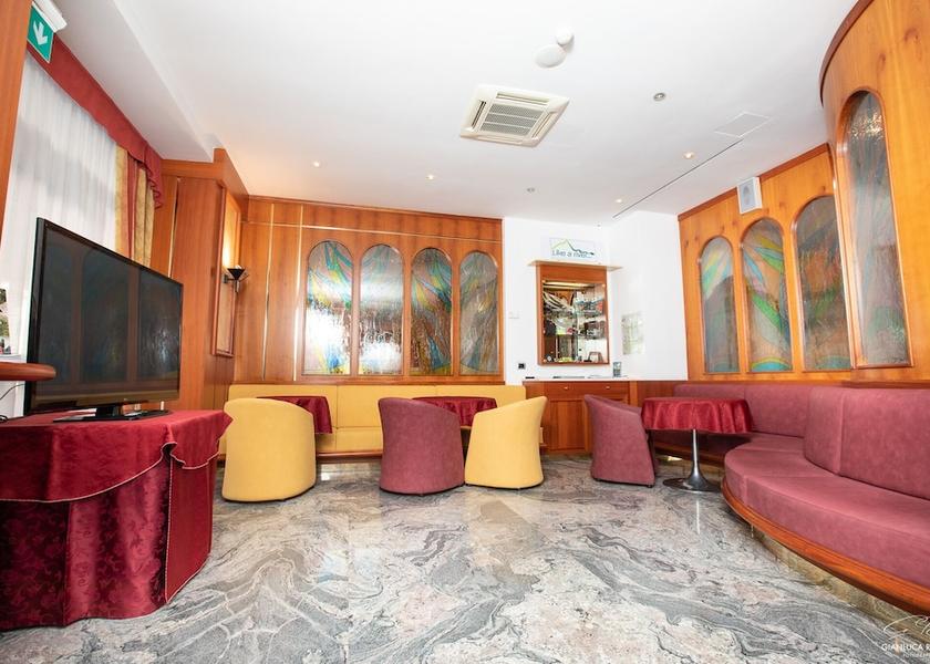 Trentino-Alto Adige Comano Terme Lobby