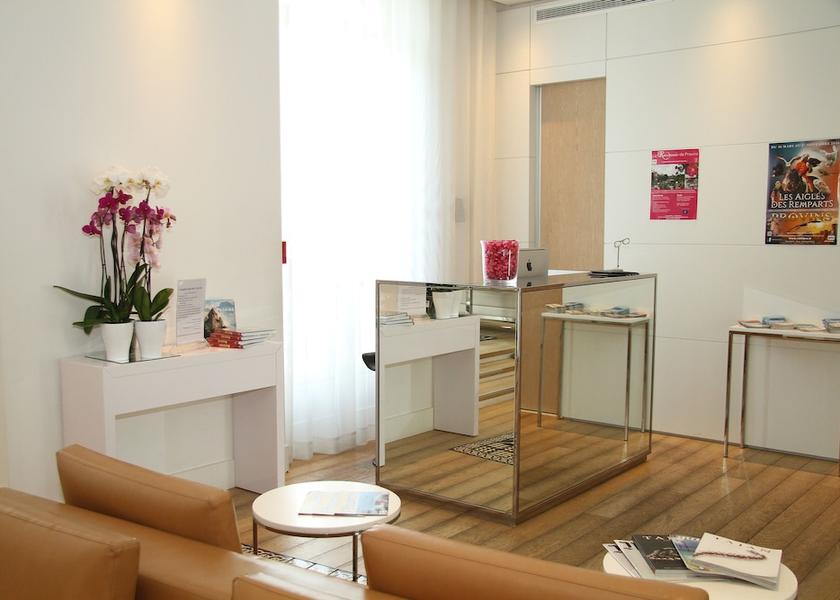 Ile-de-France Provins Reception