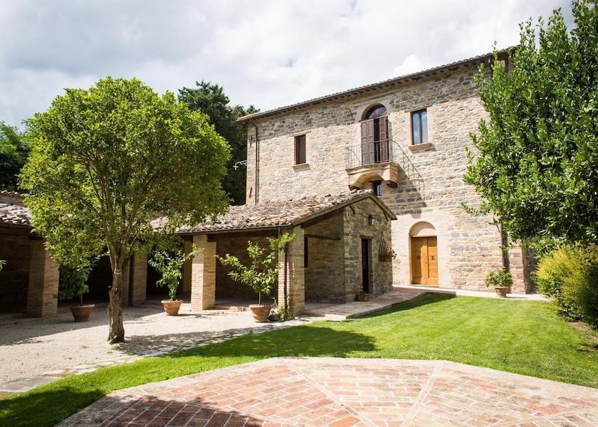 Marche San Severino Marche Entrance