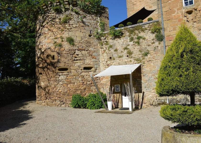 Nouvelle-Aquitaine Lissac-sur-Couze Entrance
