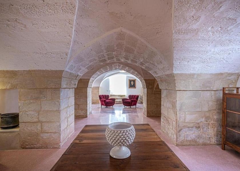 Puglia Minervino di Lecce Interior Entrance
