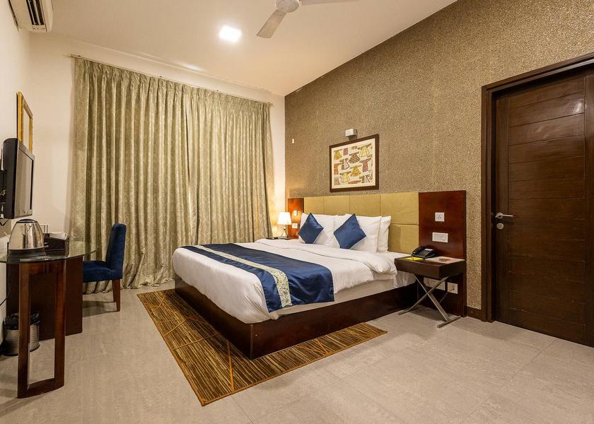Haryana Gurugram Deluxe Double Room with Free WiFi