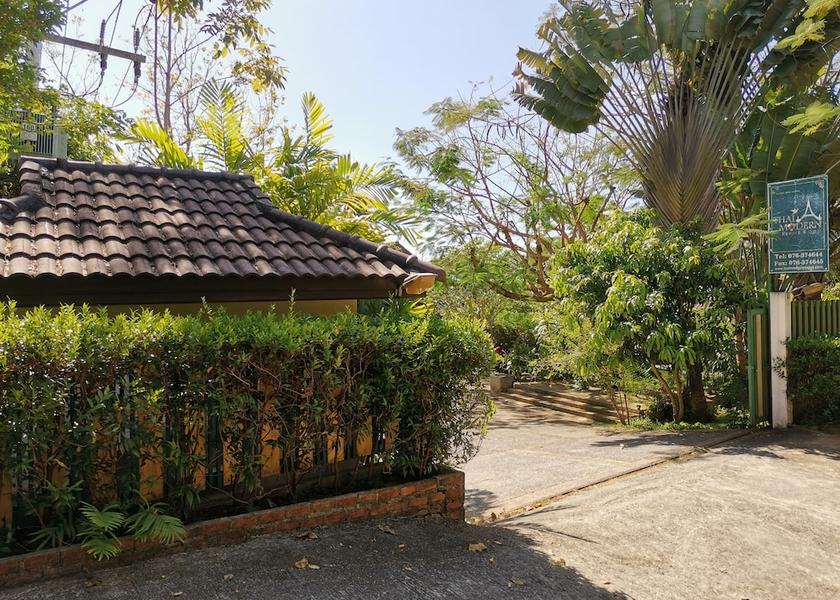 Phuket Chalong Facade