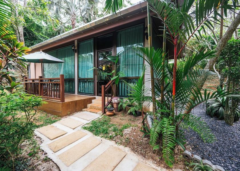 Phuket Province Chalong Room