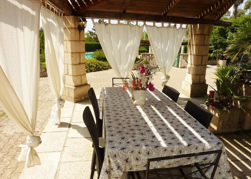 Puglia Specchia Terrace