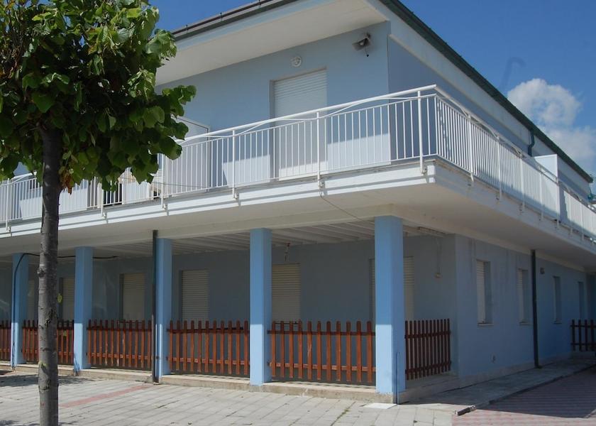 Marche Fermo Exterior Detail