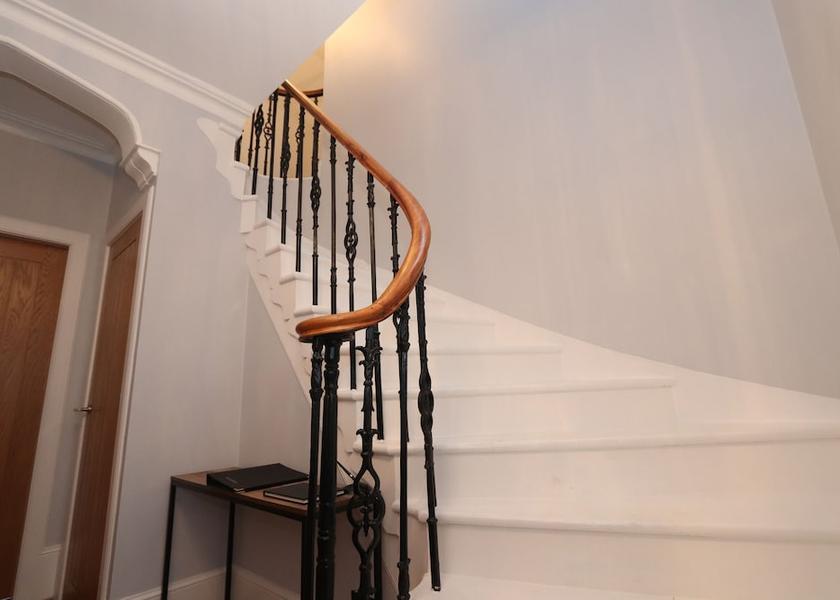 Scotland Dollar Staircase