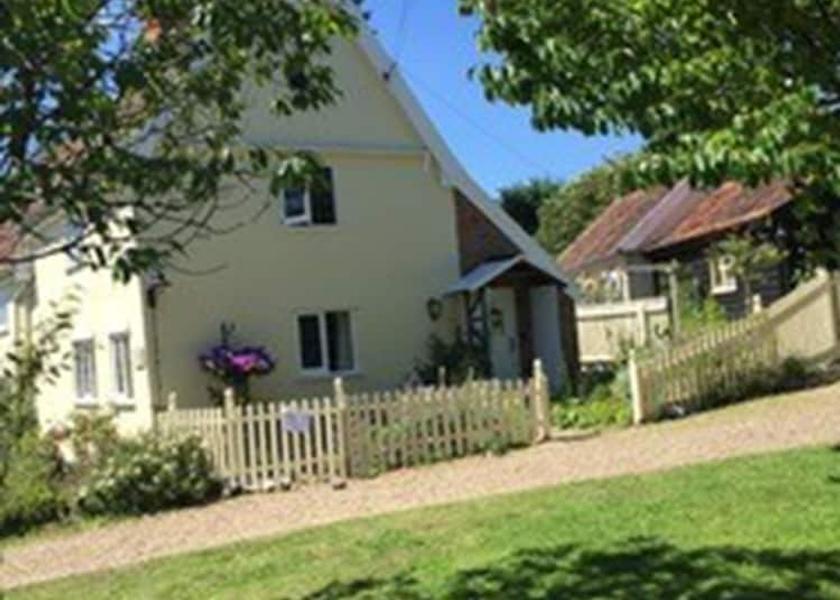 England Saxmundham Exterior Detail