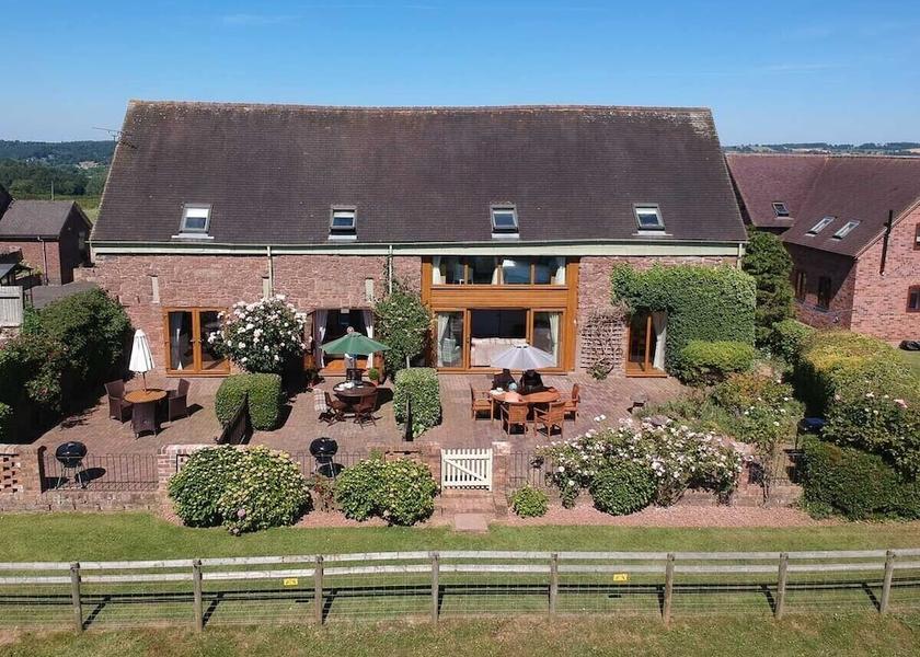 England Bridgnorth Exterior Detail