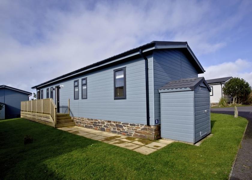 England Salcombe Exterior Detail