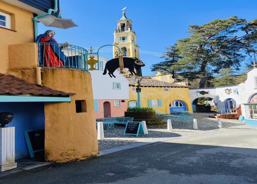 Wales Porthmadog Exterior Detail