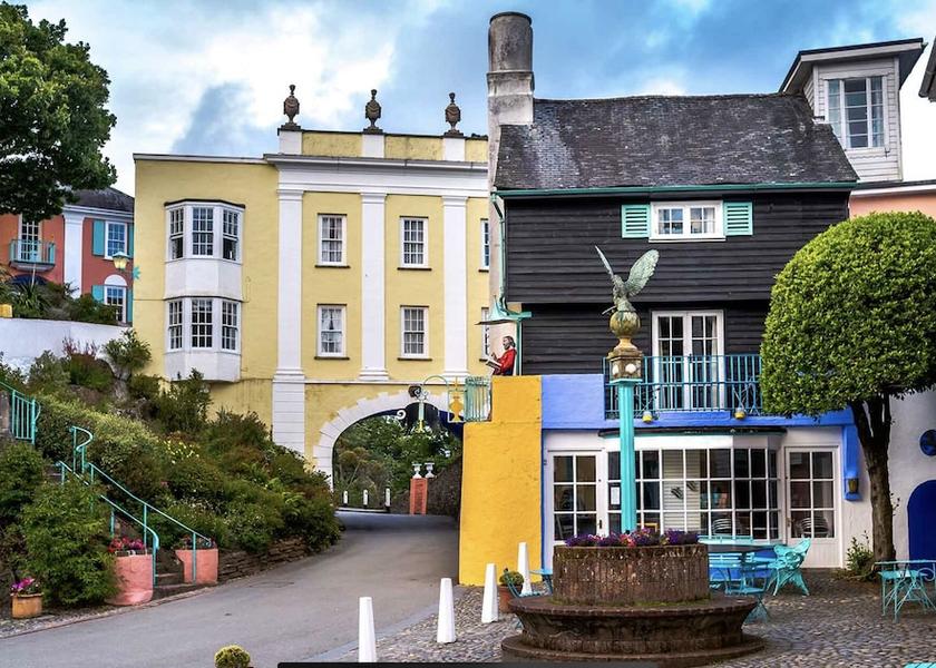 Wales Porthmadog Exterior Detail