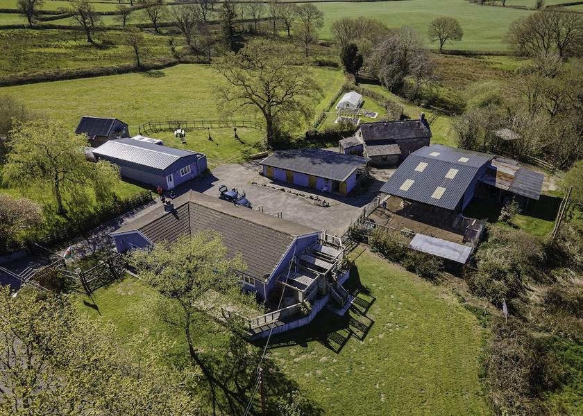 Wales Llandeilo Property Grounds