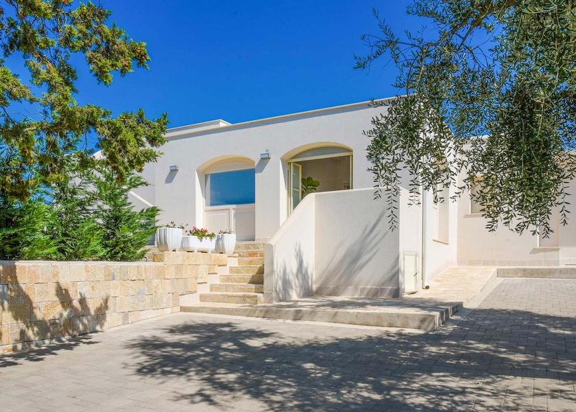 Puglia San Michele Salentino Exterior Detail