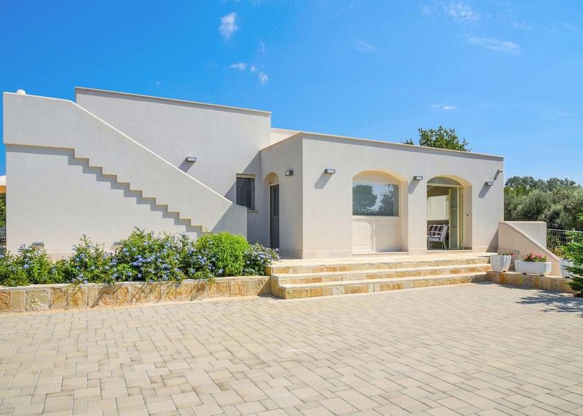 Puglia San Michele Salentino Exterior Detail