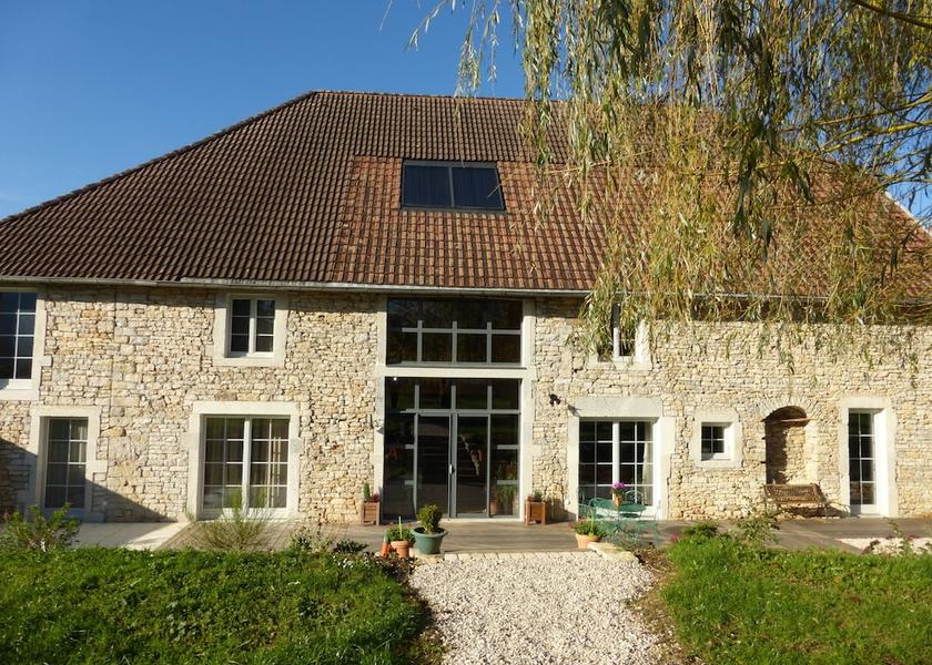 Bourgogne-Franche-Comte Baume-les-Dames Facade