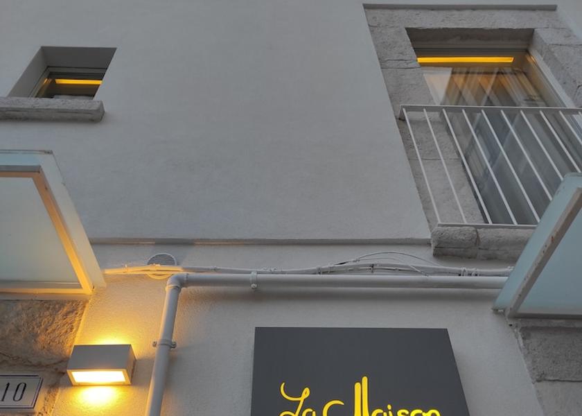 Puglia Trani Facade