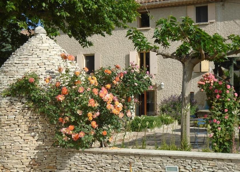 Provence - Alpes - Cote d'Azur Gargas Facade