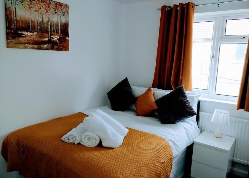 England Edgware Room