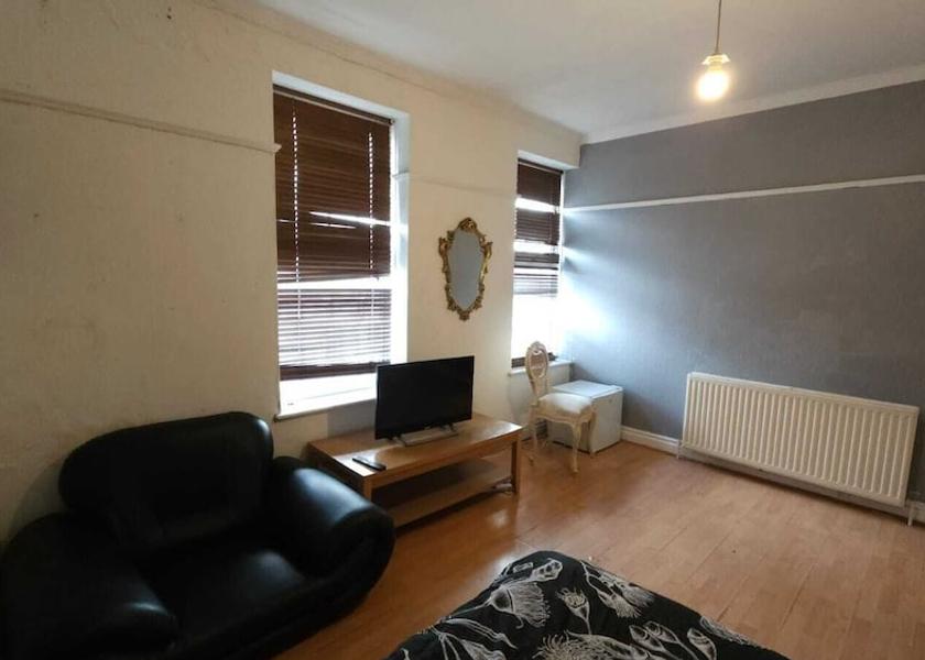 England Edgware Room
