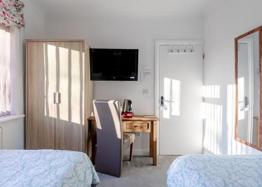 England Edgware Room