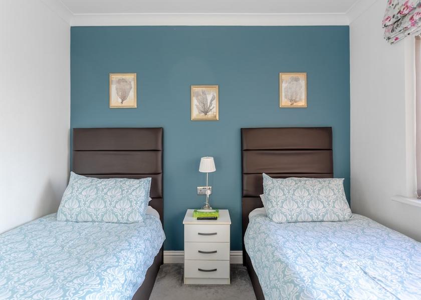 England Edgware Room