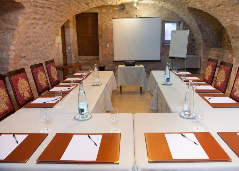 Bourgogne-Franche-Comte Chablis Business Centre