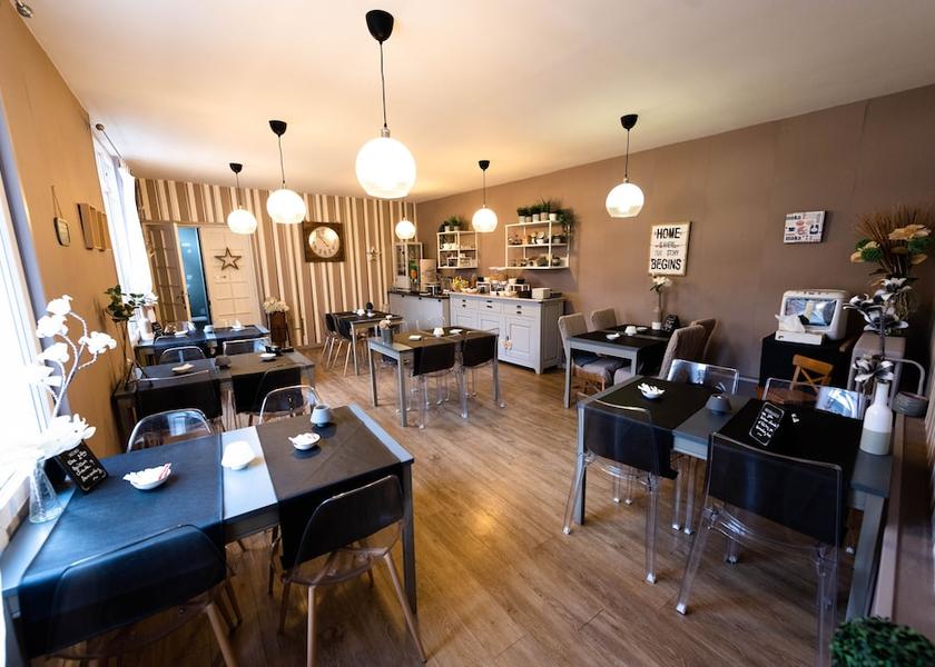 Normandy Bernay Breakfast buffet