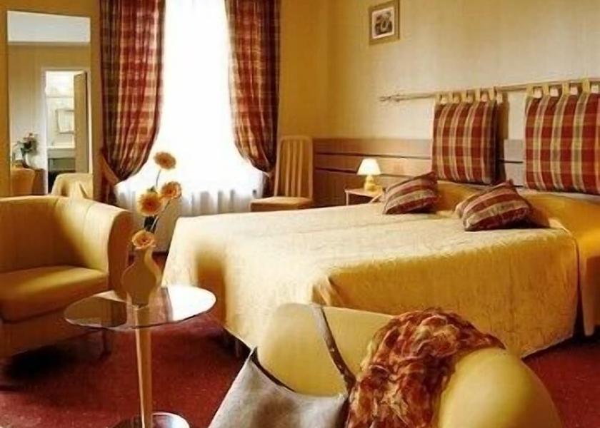 Pays de la Loire Le Lude Room