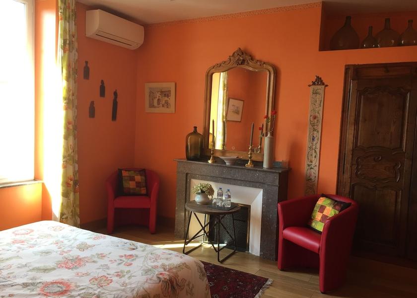 Occitanie Vinassan Room