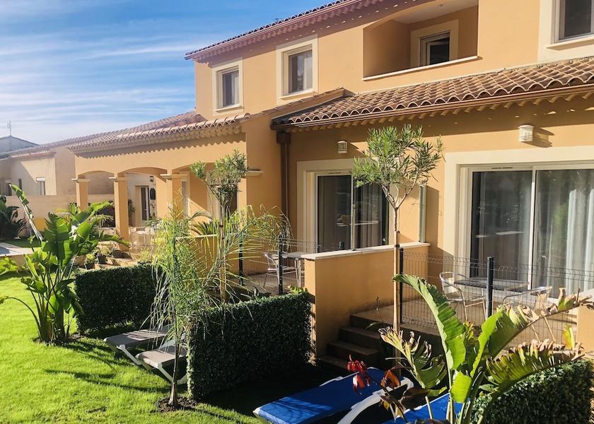 Provence-Alpes-Côte d'Azur Saint-Martin-de-Crau Terrace
