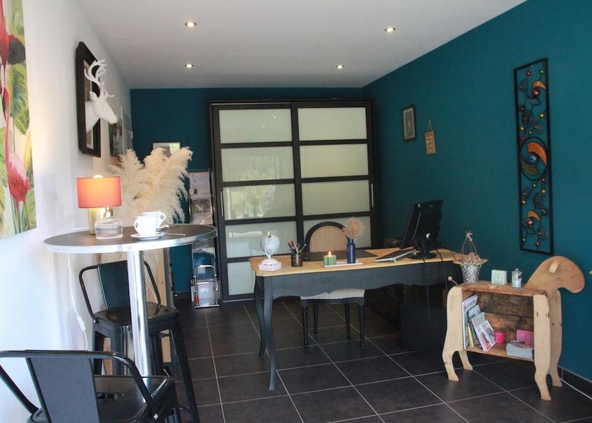 Pays de la Loire Arnage Interior Entrance