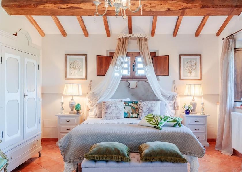 Tuscany Peccioli Room