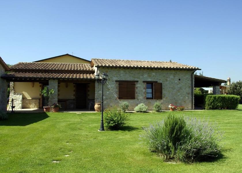 Umbria Marsciano Exterior Detail