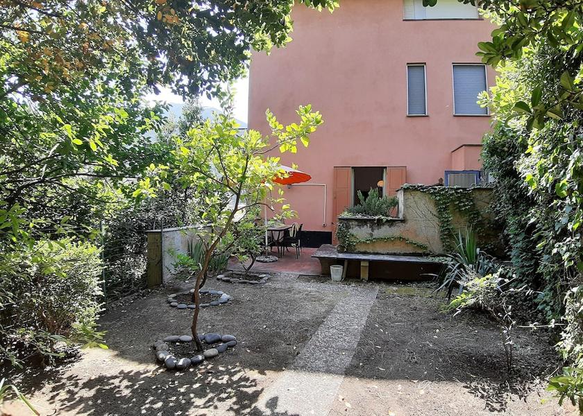 Liguria Bonassola Courtyard