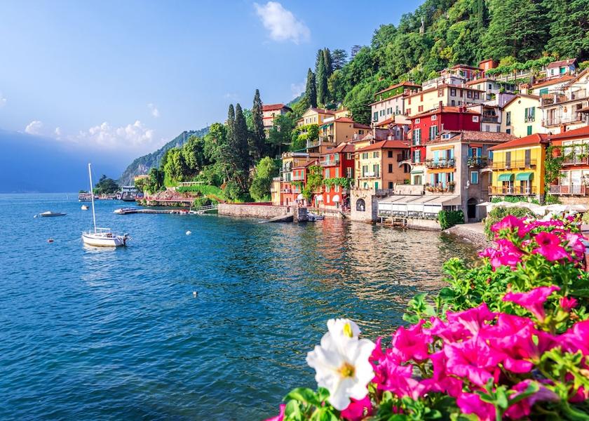 Lombardy Gravedona Amenity