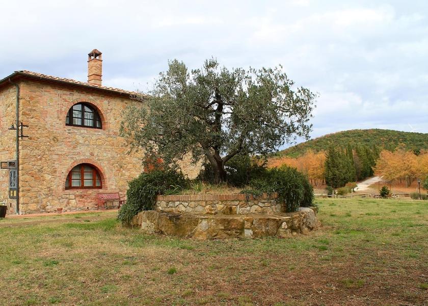 Tuscany Santa Luce Facade