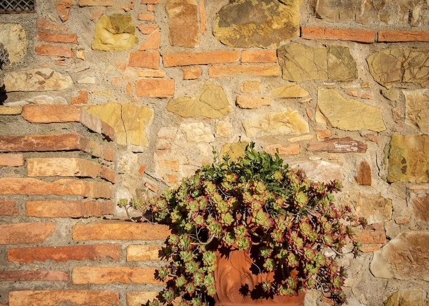 Tuscany Santa Luce Exterior Detail