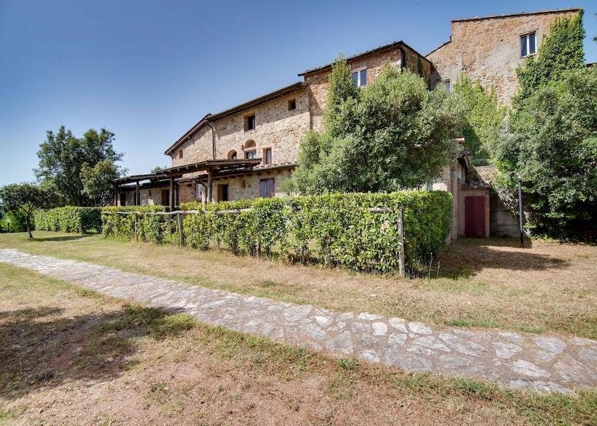Tuscany Monticiano Exterior Detail